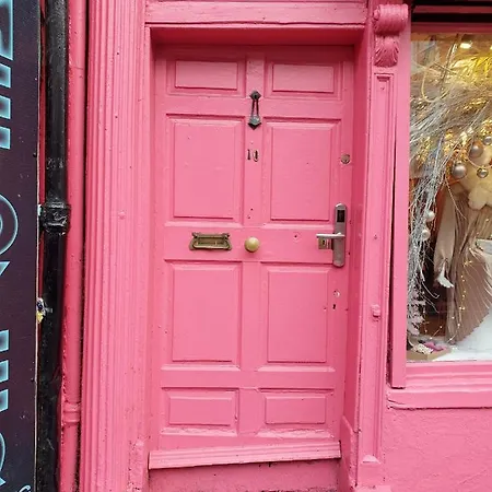 Hostel Darcy's